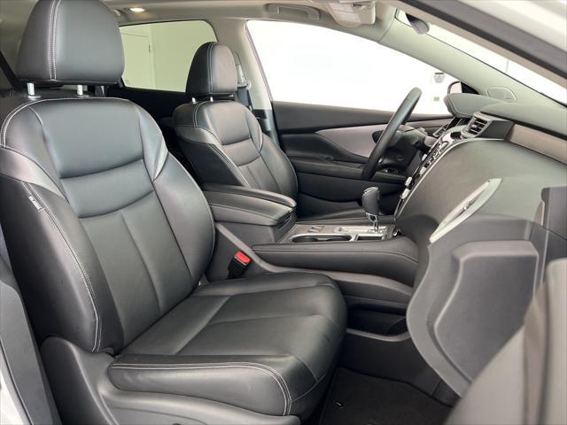 Photo of 2023 Pearl White Tricoat Nissan Murano