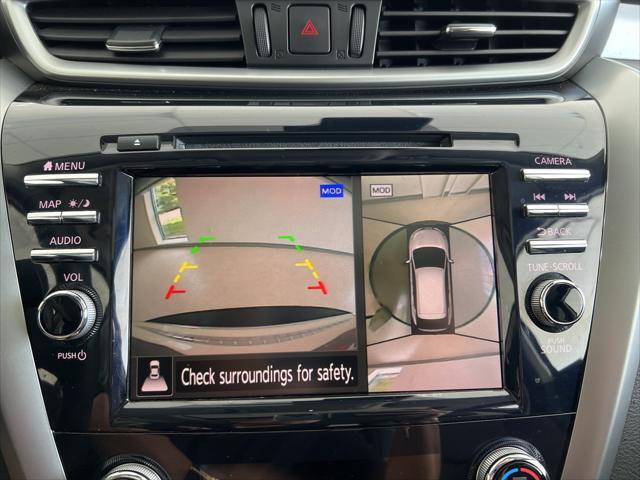 Photo of 2023 Pearl White Tricoat Nissan Murano