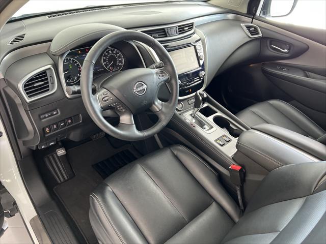 Photo of 2023 Pearl White Tricoat Nissan Murano