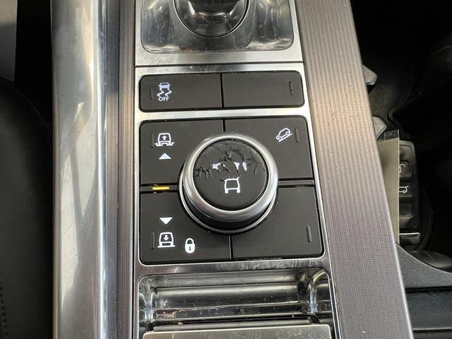 Photo of 2019 Black Land Rover Range Rover Sport