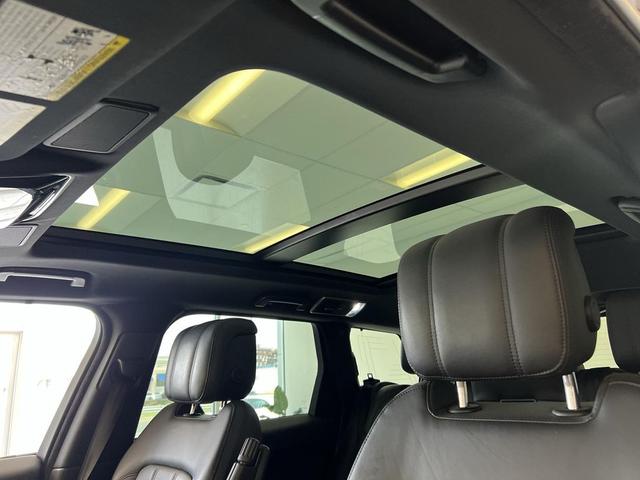 Photo of 2019 Black Land Rover Range Rover Sport