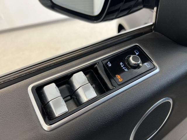 Photo of 2019 Black Land Rover Range Rover Sport