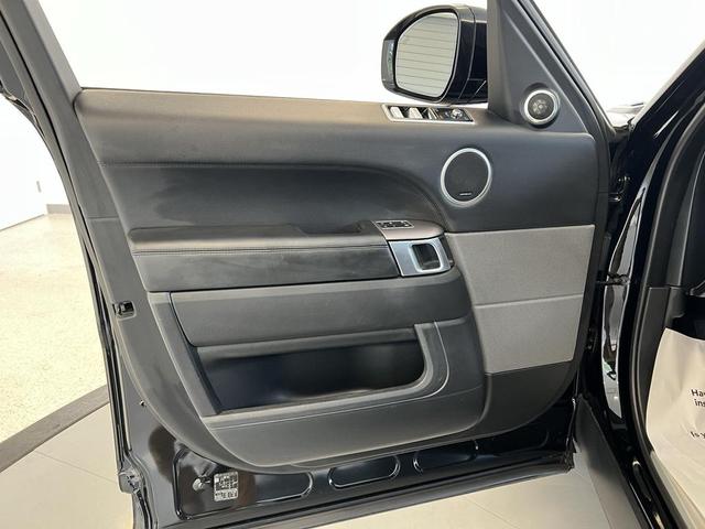 Photo of 2019 Black Land Rover Range Rover Sport