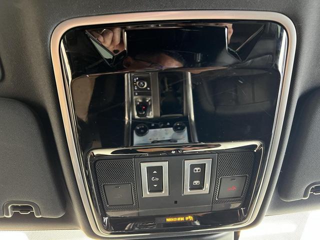 Photo of 2019 Black Land Rover Range Rover Sport