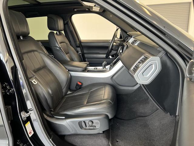 Photo of 2019 Black Land Rover Range Rover Sport