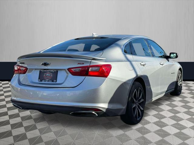 Photo of 2021 Silver Ice Metallic Chevrolet Malibu