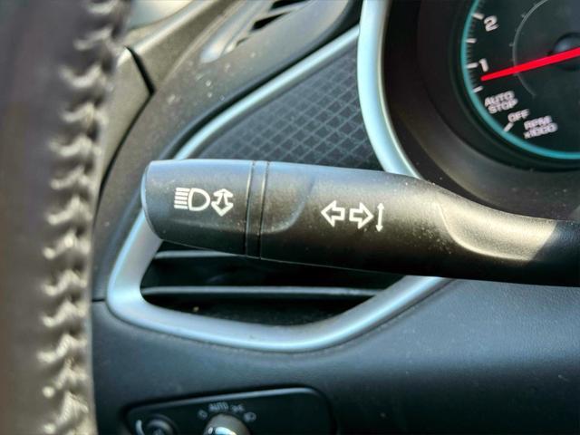 Photo of 2021 Silver Ice Metallic Chevrolet Malibu