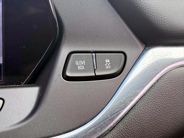 Photo of 2020 Iridescent Pearl Tricoat Chevrolet Blazer