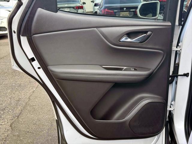 Photo of 2020 Iridescent Pearl Tricoat Chevrolet Blazer