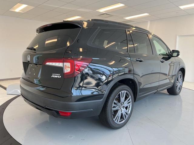 Photo of 2022 Crystal Black Pearl Honda Pilot