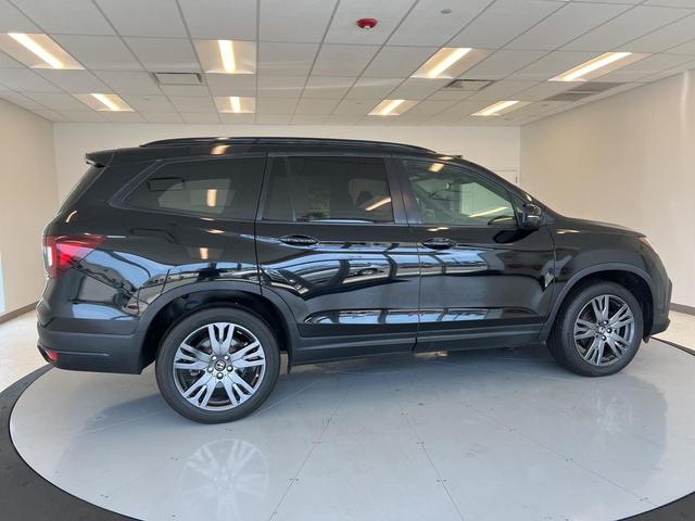 Photo of 2022 Crystal Black Pearl Honda Pilot