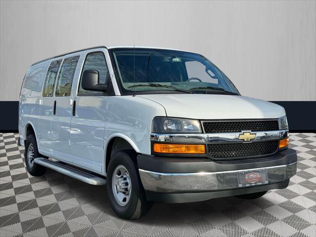 2022 Chevrolet Express 2500