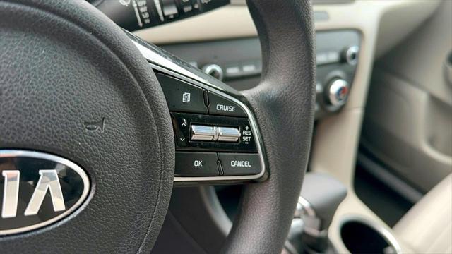 Photo of 2022 Sparkling Silver Kia Sportage