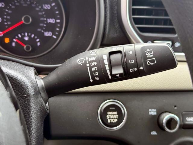 Photo of 2022 Sparkling Silver Kia Sportage