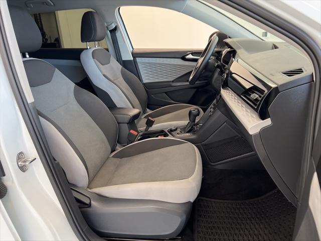 Photo of 2022 Platinum Gray Metallic Volkswagen Taos