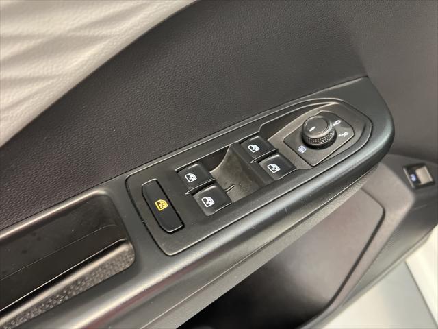 Photo of 2022 Platinum Gray Metallic Volkswagen Taos