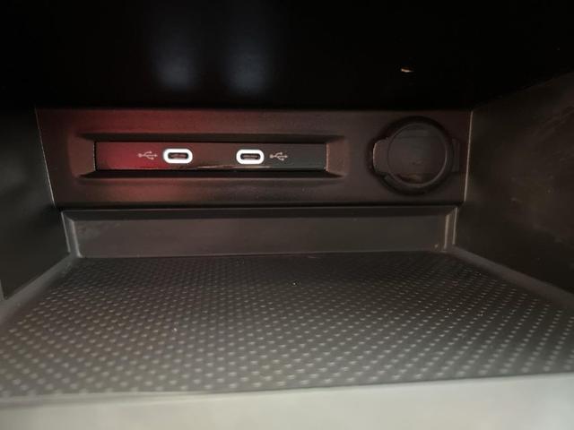 Photo of 2022 Platinum Gray Metallic Volkswagen Taos