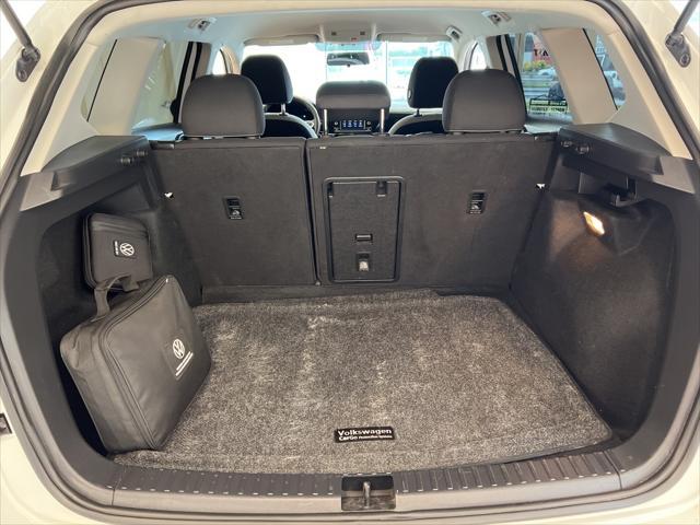 Photo of 2022 Platinum Gray Metallic Volkswagen Taos