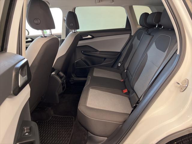 Photo of 2022 Platinum Gray Metallic Volkswagen Taos