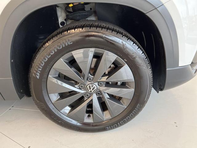 Photo of 2022 Platinum Gray Metallic Volkswagen Taos