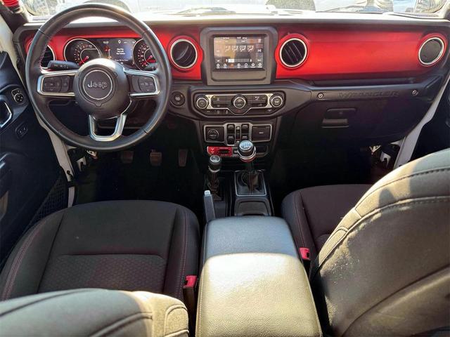 Photo of 2018 Bright White Clearcoat Jeep Wrangler Unlimited