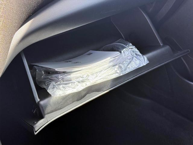 Photo of 2022 Summit White Chevrolet Malibu