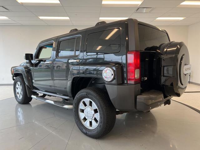 Photo of 2007 Black Hummer H3