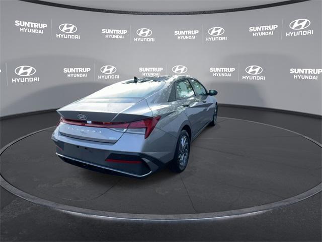 Photo of 2025 Fluid Metal Hyundai ELANTRA HEV