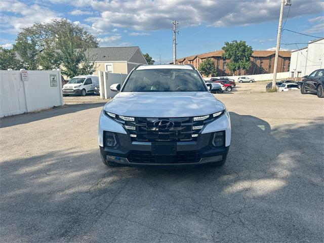 Photo of 2022 Ice White Hyundai SANTA CRUZ