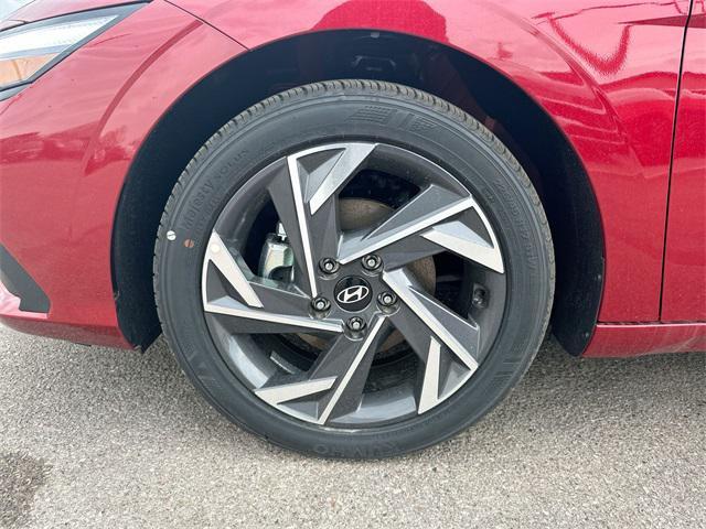 Photo of 2025 Ultimate Red Hyundai ELANTRA