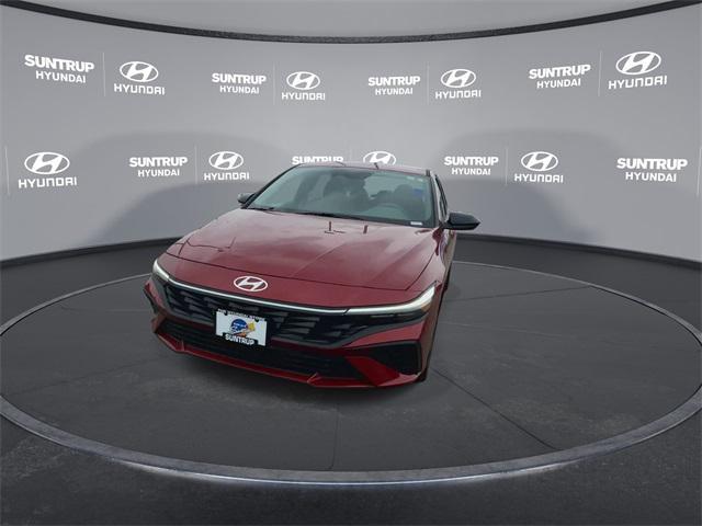Photo of 2025 Ultimate Red Hyundai ELANTRA