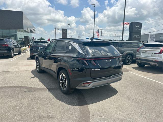 Photo of 2025 Phantom Black Hyundai TUCSON