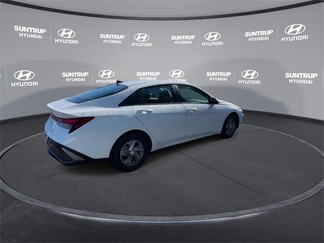 Photo of 2025 Serenity White Hyundai ELANTRA