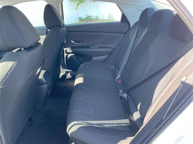 Photo of 2025 Serenity White Hyundai ELANTRA