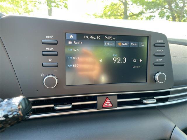 Photo of 2025 Serenity White Hyundai ELANTRA