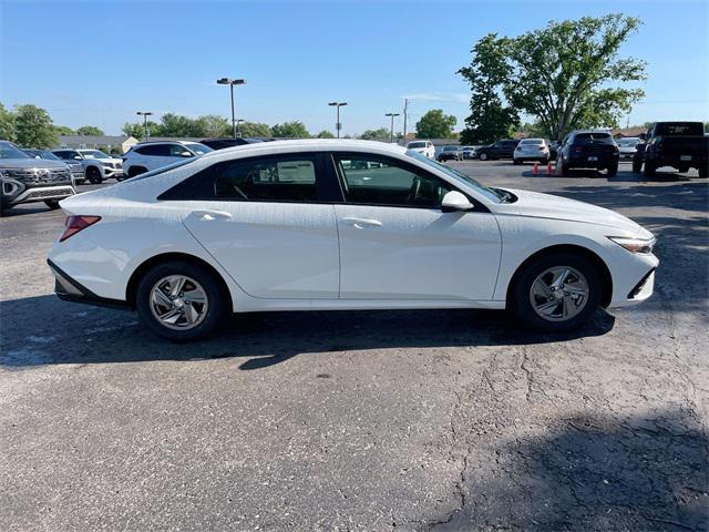 Photo of 2025 Serenity White Hyundai ELANTRA