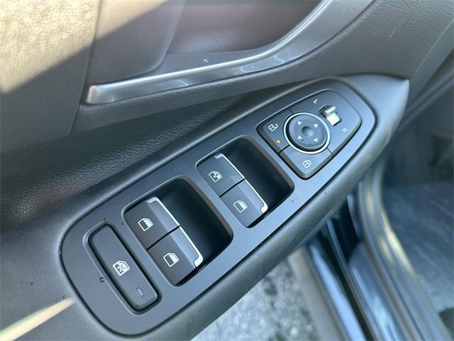 Photo of 2025 Abyss Black Hyundai SONATA