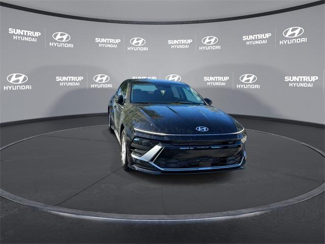 Photo of 2025 Abyss Black Hyundai SONATA