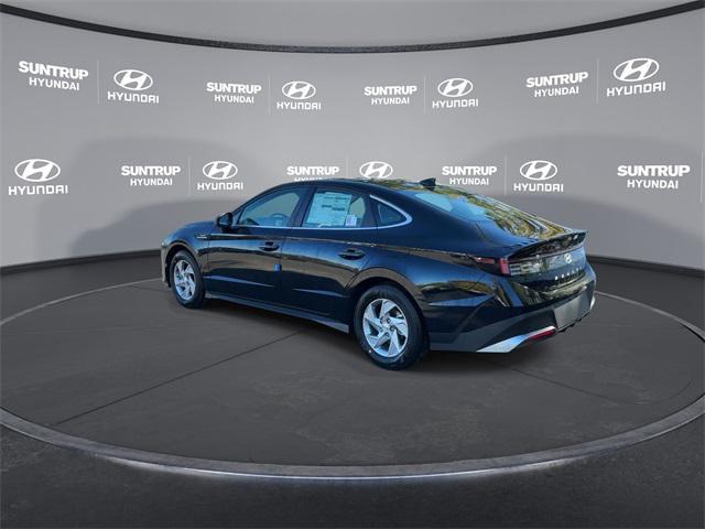 Photo of 2025 Abyss Black Hyundai SONATA