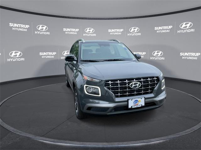 Photo of 2025 Ecotronic Gray w/Black Roof Hyundai VENUE