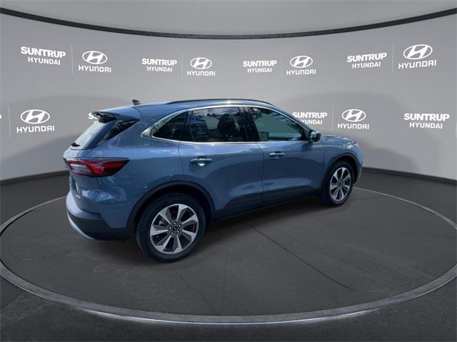 Photo of 2023 Vapor Blue Metallic Ford Escape