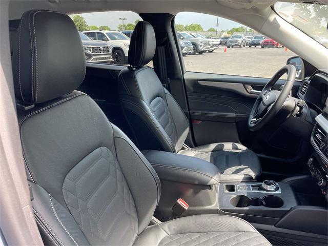 Photo of 2023 Vapor Blue Metallic Ford Escape