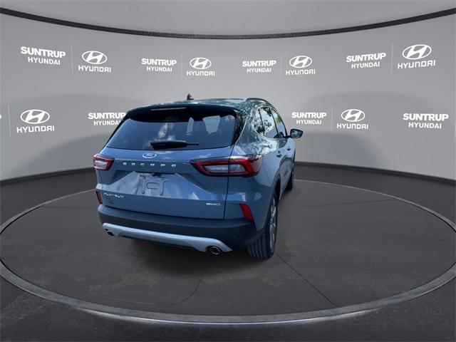 Photo of 2023 Vapor Blue Metallic Ford Escape
