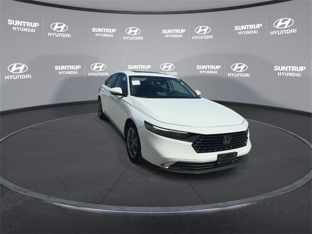 Photo of 2024 Crystal Black Pearl Honda Accord