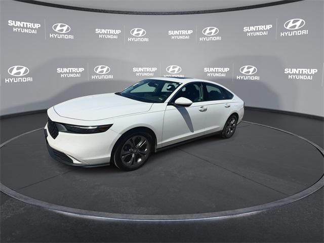 Photo of 2024 Crystal Black Pearl Honda Accord