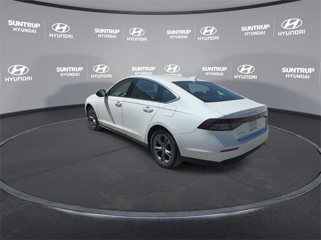Photo of 2024 Crystal Black Pearl Honda Accord