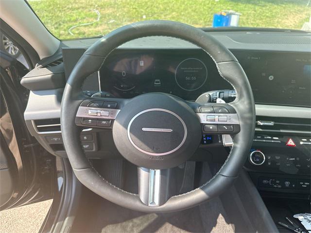Photo of 2025 Abyss Black Hyundai SONATA Hybrid