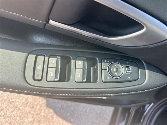 Photo of 2025 Abyss Black Hyundai SONATA Hybrid