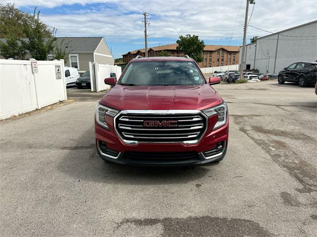 Photo of 2024 Volcanic Red Tintcoat GMC Terrain