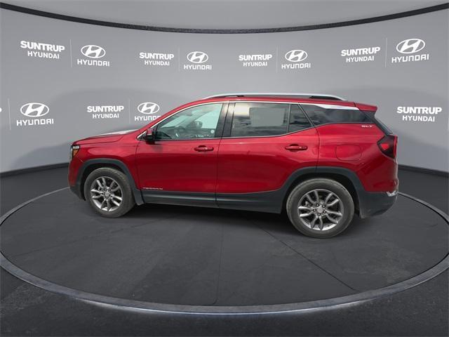 Photo of 2024 Volcanic Red Tintcoat GMC Terrain